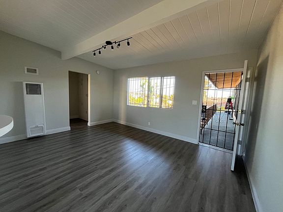 5th image of 1377 W 112th St APT 8