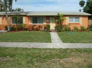 8501 NW 176th St, Hialeah, FL 33015