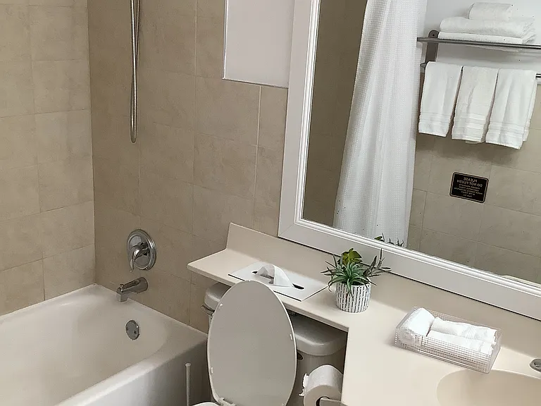 19201 Collins Ave #1017 — Photo 13