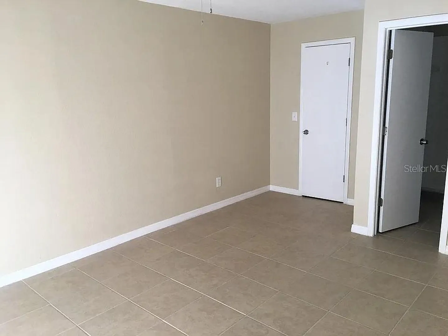 Beautiful Home — Photo 4