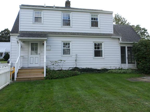 5th image of 19 Hotchkiss Ave