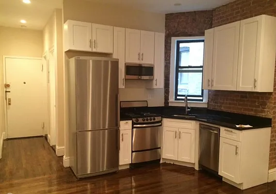 Rented by Compass | media 32