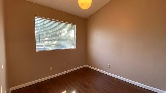 1522 Beach Ln — Photo 10