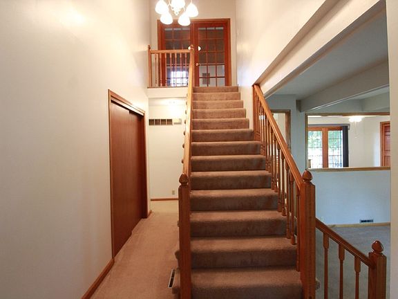 5th image of 510 Tom Smith Cir
