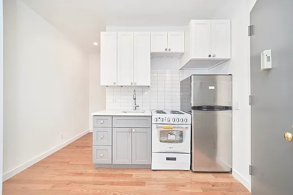 Rented by Living New York | media 10