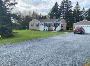 698 Sweden St, Caribou, ME 04736