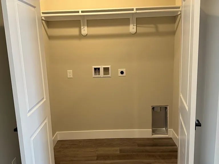 Salem Run Apartments Phase 2 — Photo 132
