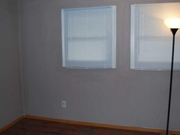 3rd image of 170 Richards Dr