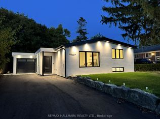 25B Knowles Cres, Aurora, ON L4G1Z6