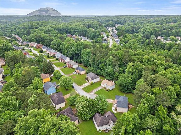 4th image of 6906 Wynmeadow Dr