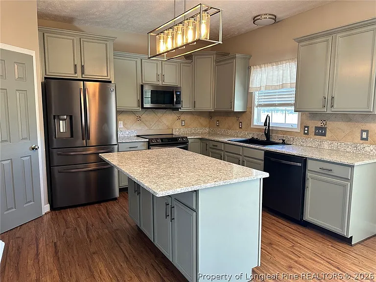 3912 Barclay Way — Photo 6