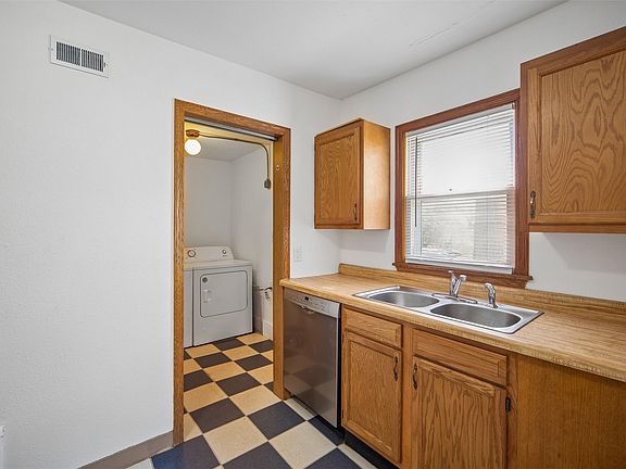 5th image of 4141 57th St