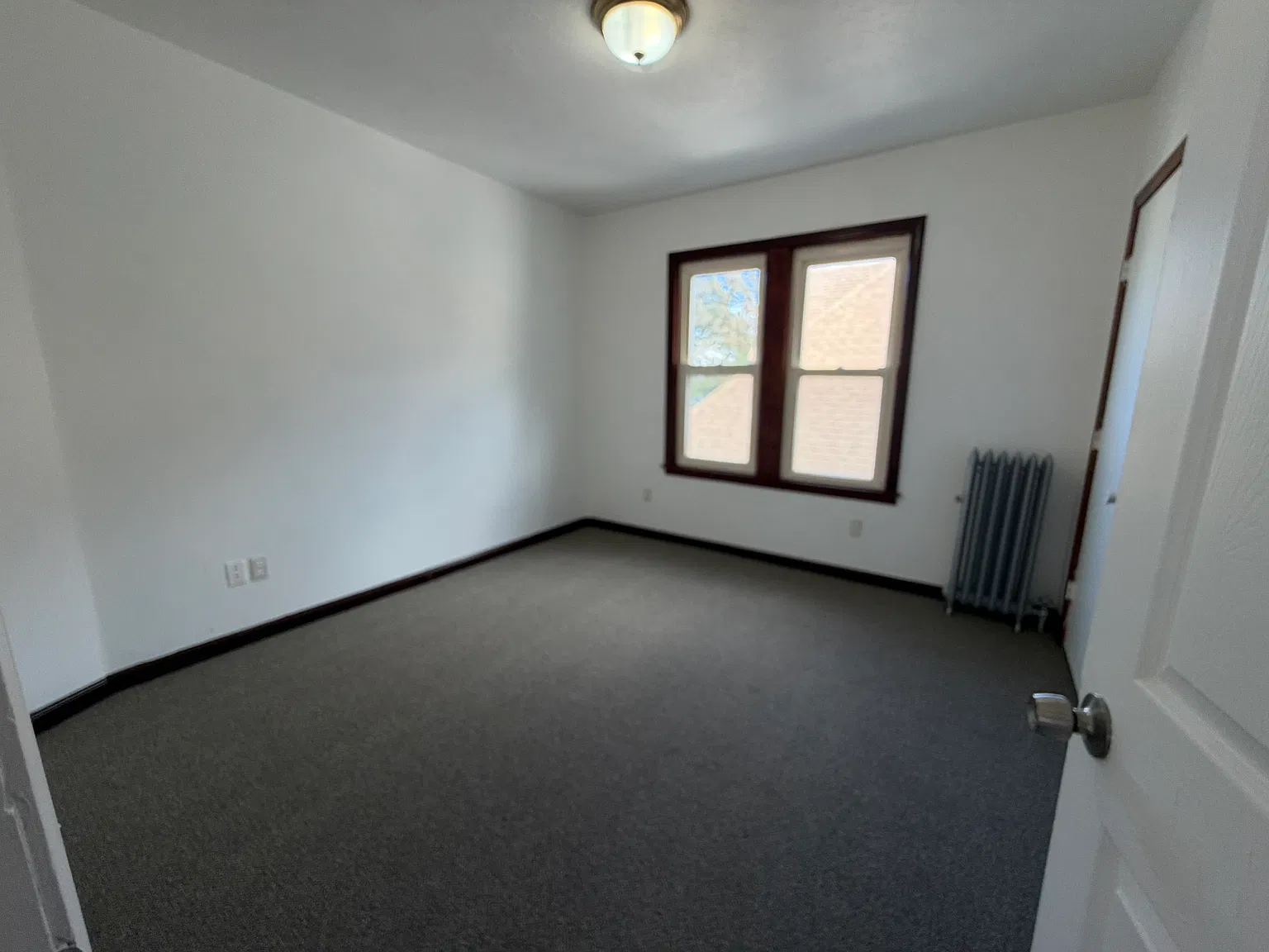 3 bed, $2,195 — Photo 2