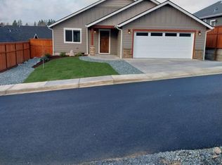 330 Hazel St, Pollock Pines, CA 95726