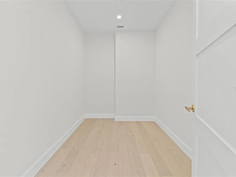126 4th Ave NE #601 — Photo 25