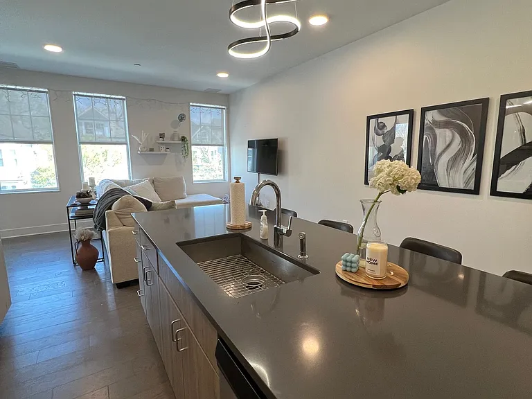 1020 Elmwood Ave — Photo 3