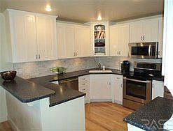 4th image of 601 W Coventary Cir