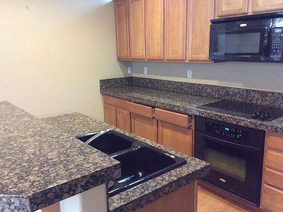 3rd image of 3750 SE Scarlet Pl