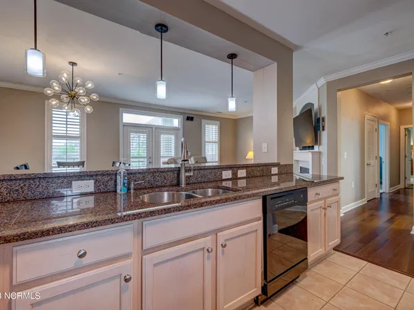 6813 Mayfaire Club Drive #205, Wilmington, NC 28405