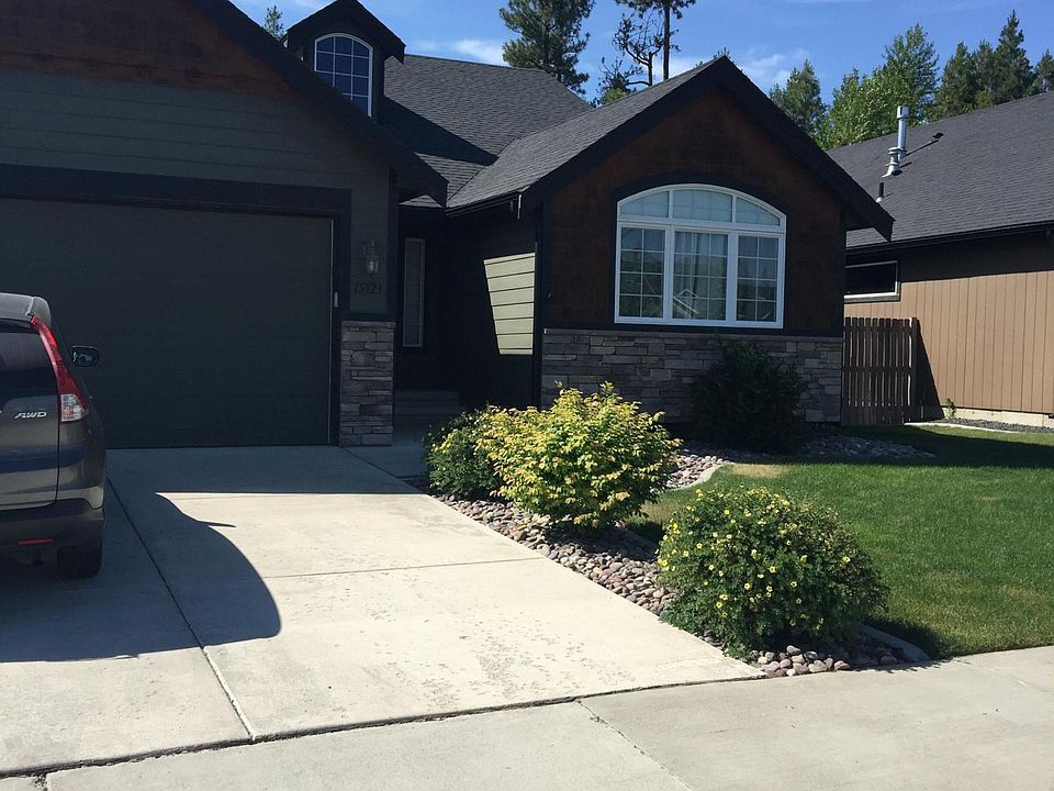 1st image of 15923 N Gleneden Dr