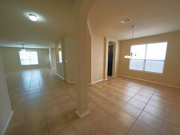 5th image of 429 Eldridge Dr