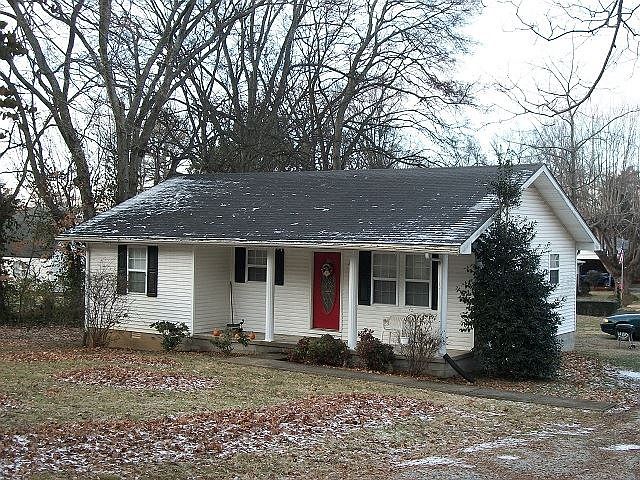 1st image of 114 W 11th St