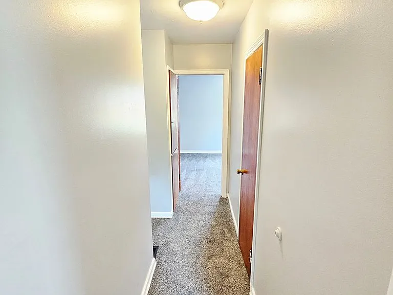 2942 Atwood Ter — Photo 4