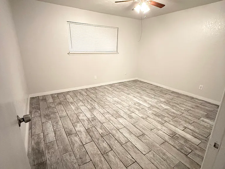 7089 N Howard St #104 — Photo 6