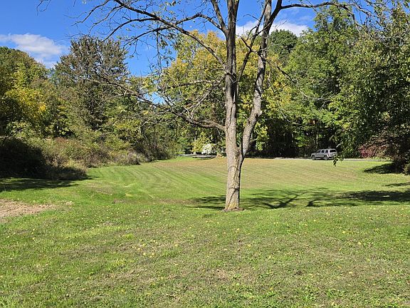 3rd image of 4453 Yates Rd