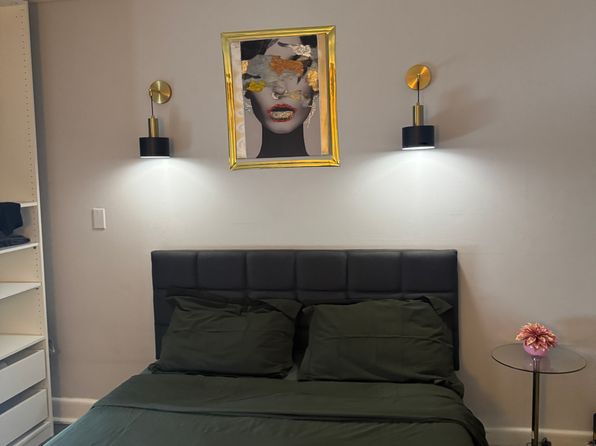 60 Strawberry Hill Ave UNIT 916