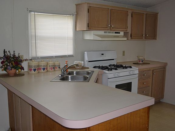 3rd image of 179 Old Cement Rd Lot B25
