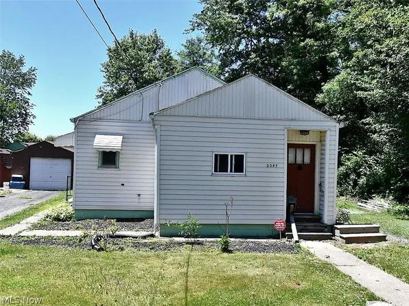 2085 Clermont Ave NE, Warren, OH 44483