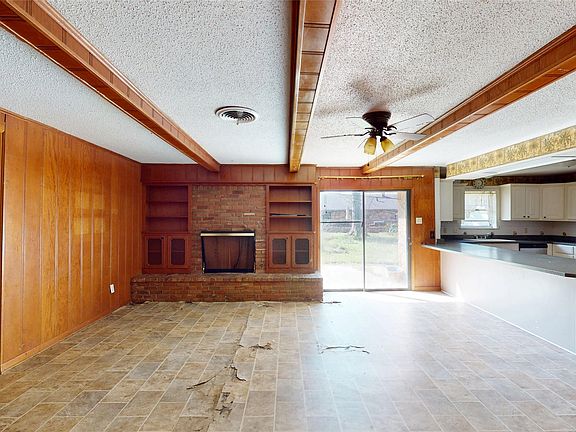 3rd image of 2309 Terrell Rd