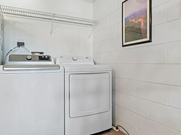 1651 Oak Hill Trl — Photo 24