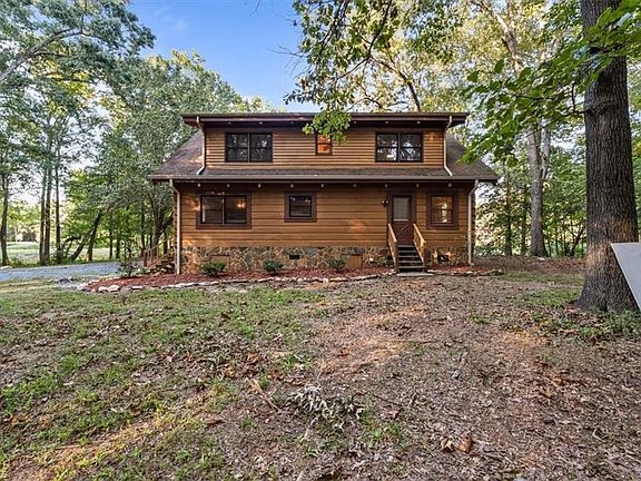 3rd image of 587 Cagle Rd