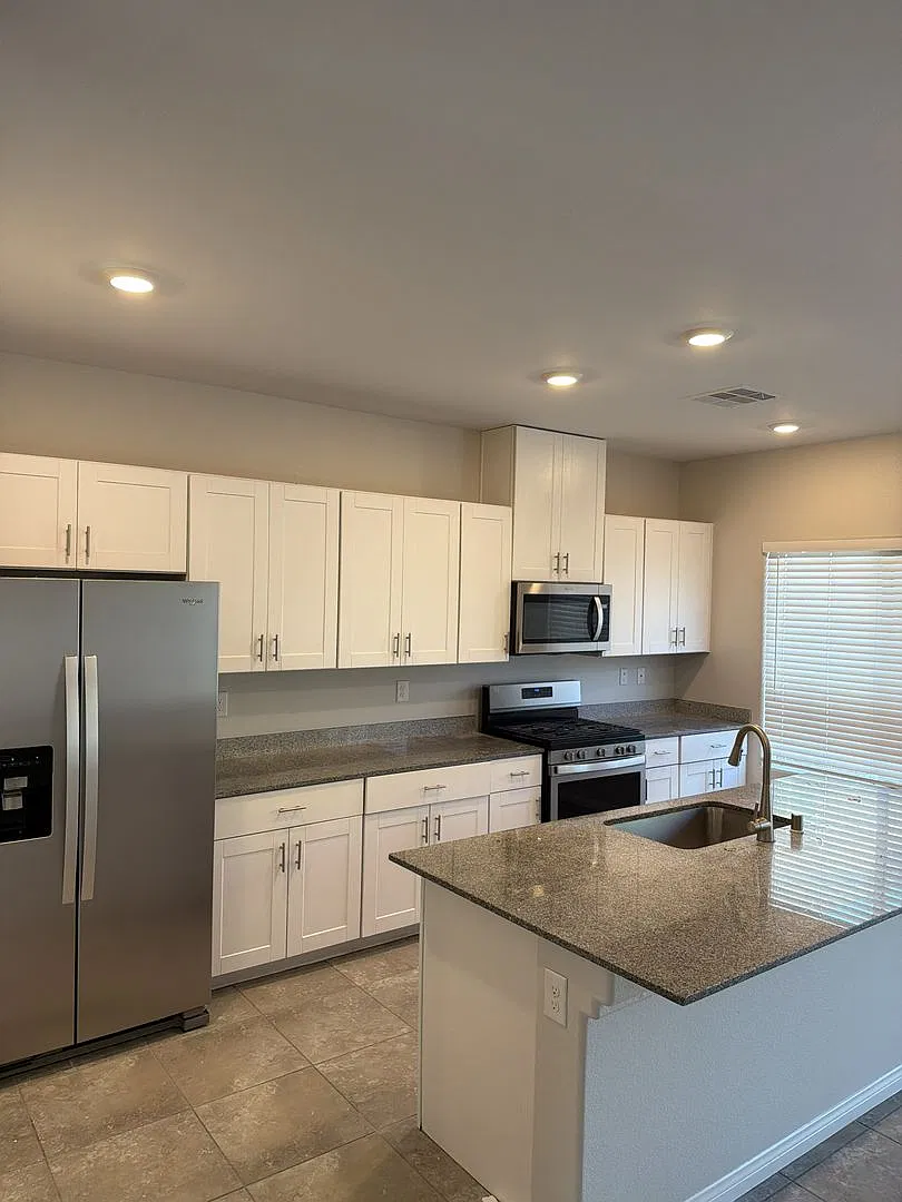 Modern 4Bed/3Bath/2Car Home located in North Las Vegas Senora Ranch Community — Photo 2
