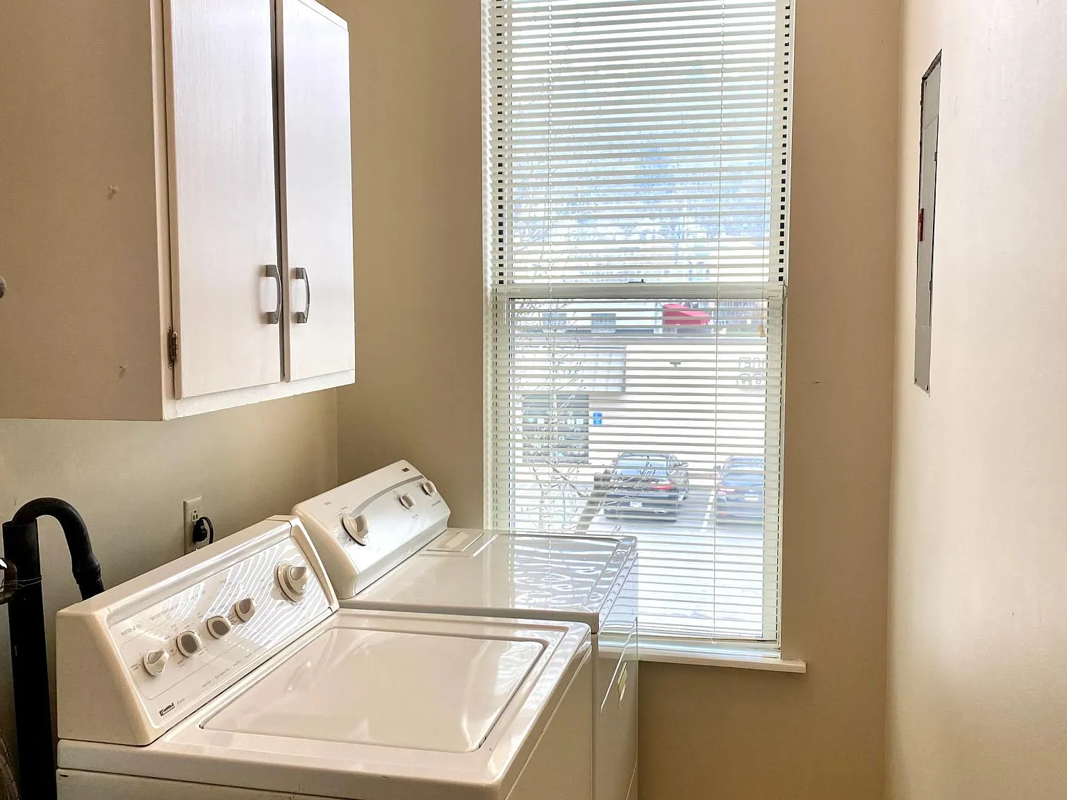 2 bed, 1057 sqft, $1,500 — Photo 4