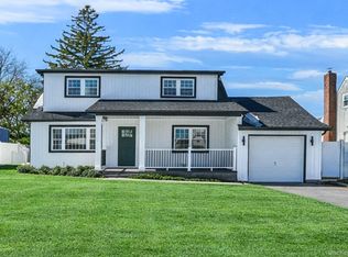 30 Jean Drive, North Babylon, NY 11703