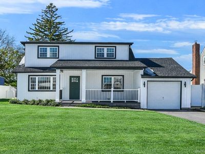 30 Jean Drive, North Babylon, NY, 11703
