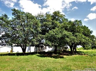 19010 Somerset Rd, Von Ormy, TX 78073