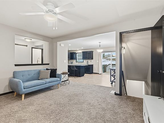 4th image of 1825 Rosehill Dr SW
