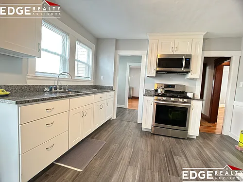 15 Laurel St #1 Photo 1