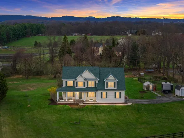 13642 Old Springhouse Ct, Lovettsville, VA 20180