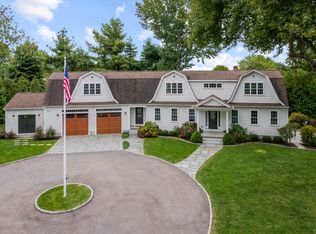 663 Groton Long Point Rd, Groton, CT 06340