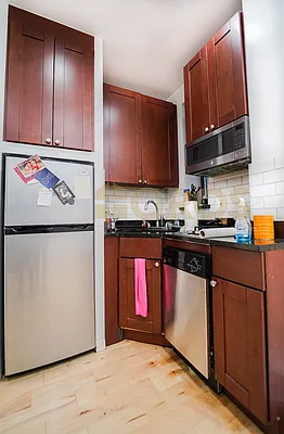 Rented by City Connections Realty | media 15