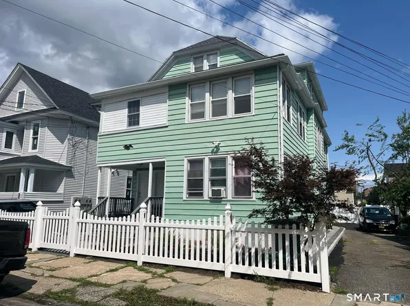 744 Park St, Bridgeport, CT
