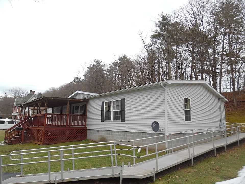 1st image of 1011 Faulkner Ln