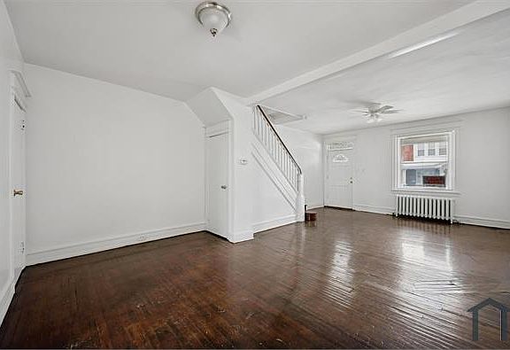 5th image of 5753 Hunter St