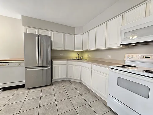 837 Lathrop Ave #GW Photo 1 837 Lathrop Ave #GW Photo 1