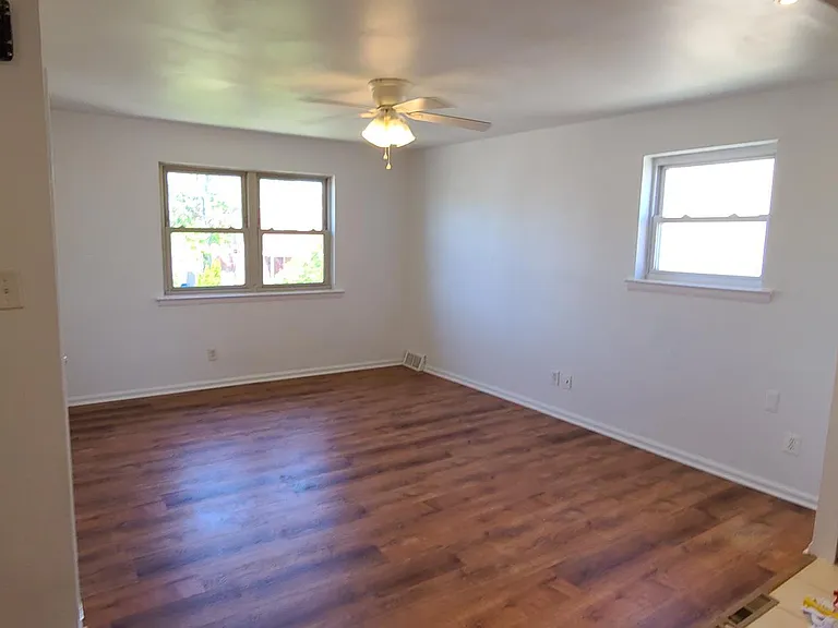 9403 Lansford St — Photo 5